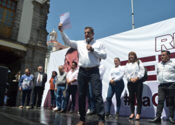 Ricardo Peralta Saucedo se registró en Morena como aspirante a la jefatura de gobierno de la CDMX