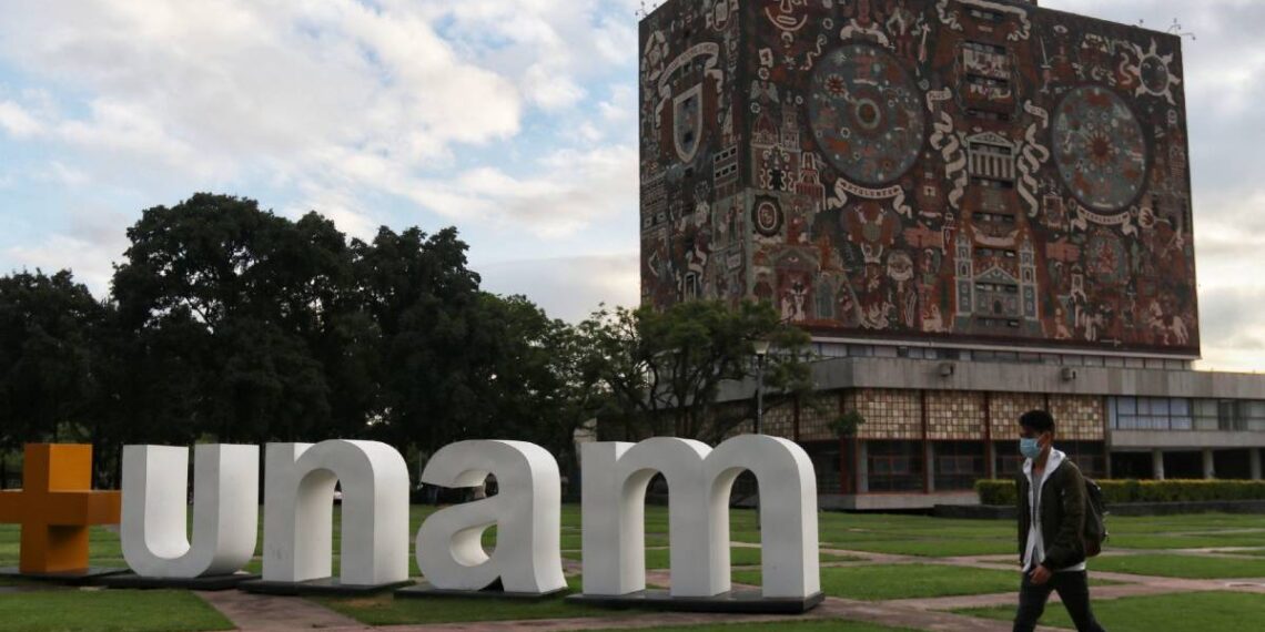 Xóchitl Gálvez dice que acatará fallo de UNAM aun si anula su título