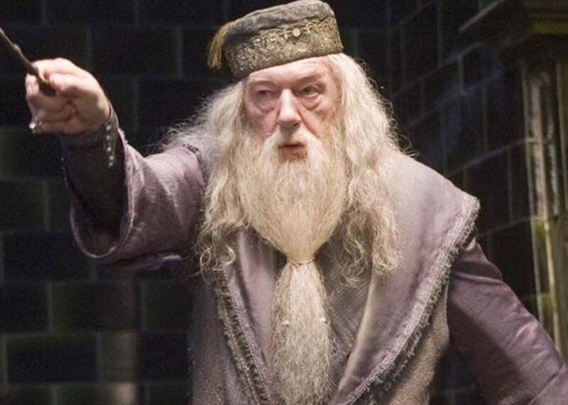 ¿Quién fue Michael Gambon, el actor que le dio vida a Dumbledore en Harry Potter?