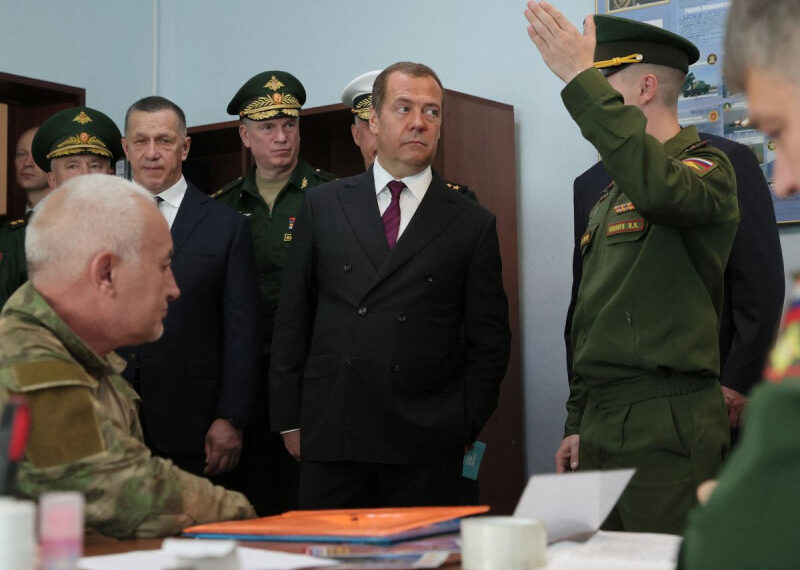 Nuevas regiones de Ucrania se unirán a Rusia, continuaremos destruyendo el ‘régimen’ de Kiev; Medvedev