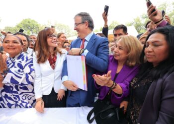 Marcelo Ebrard crea la asociación civil “El Camino de México“.