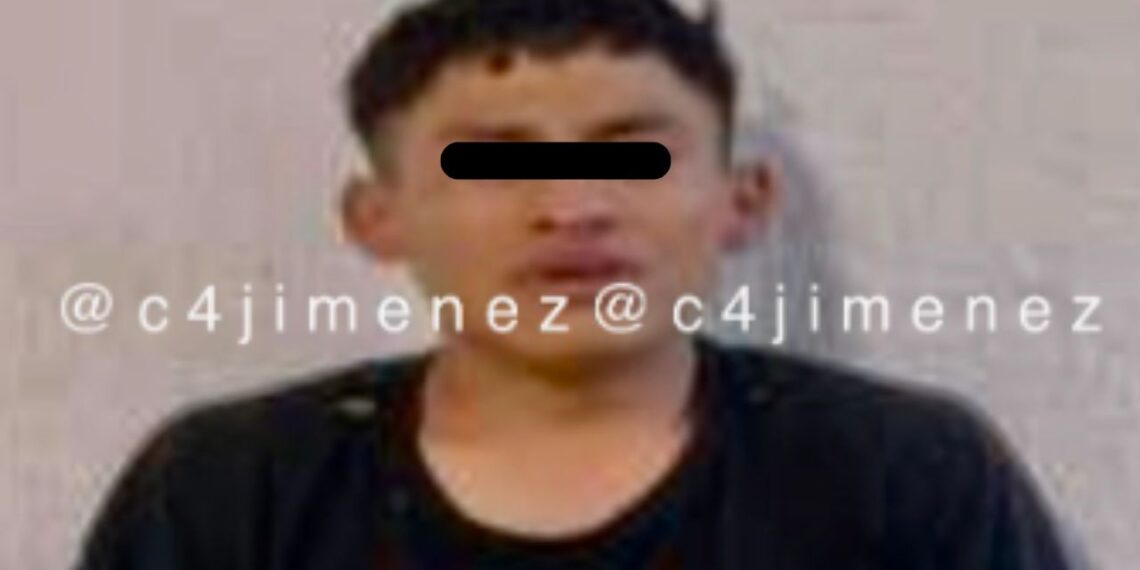 Cae sujeto que intentó arrojar a su exnovia a las vías del Metro