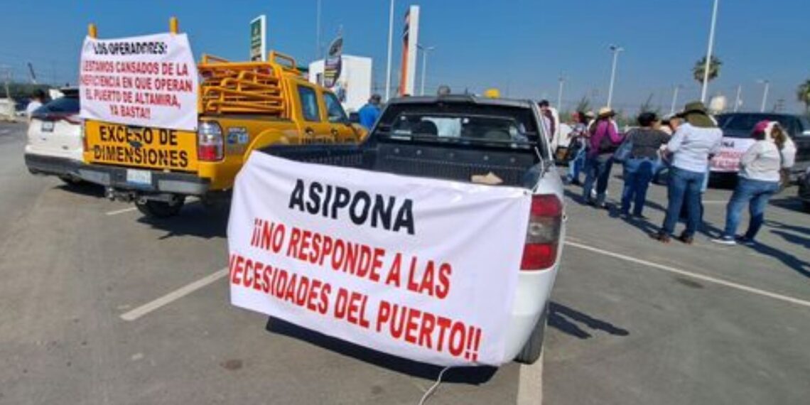 Transportistas protestan en Altamira, Tamaulipas: No entorpecen vialidades