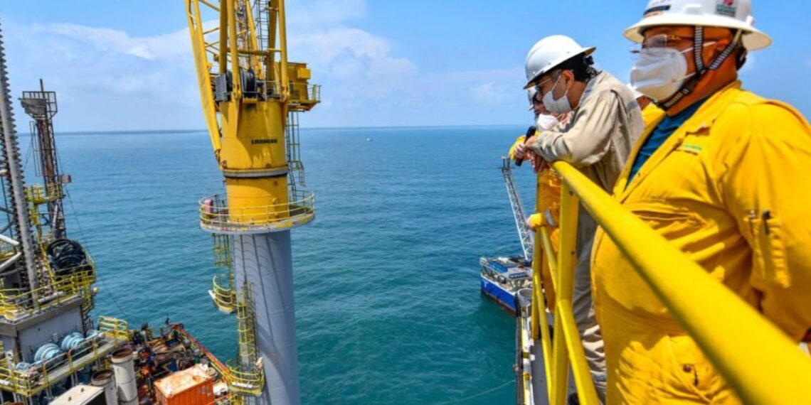 Pemex incrementa eficiencia en plataformas y logra ahorros millonarios