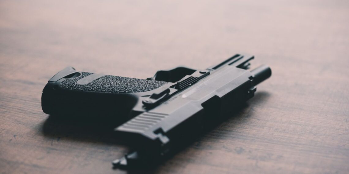 Alumno ingresa con pistola a primaria en Álvaro Obregón