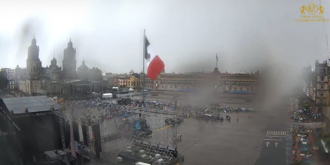 Activan alertas por fuertes lluvias en CDMX