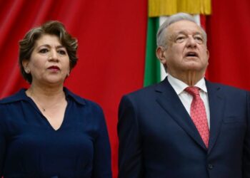 Alista AMLO encuentro con Delfina Gómez y gira por Edomex