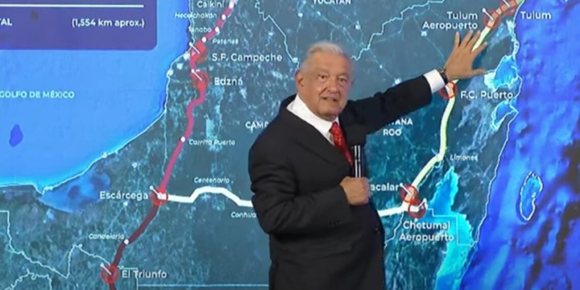 Justifica AMLO demora en Tramo 5 del Tren Maya “para no afectar cenotes”