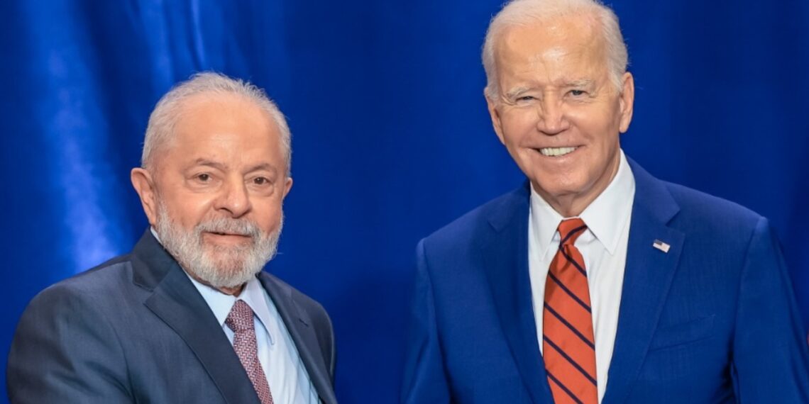 Biden vuelve a verse en público confundido y desaira a Lula