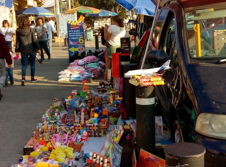 Corrupción desbordada con la alcaldesa Angélica Moya en vía pública de Naucalpan