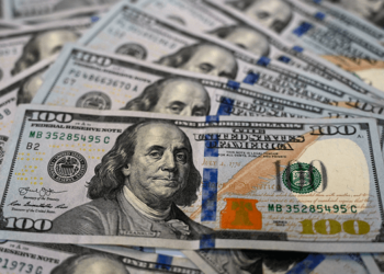 Inicia en 17.15 pesos el Dólar en bancos capitalinos