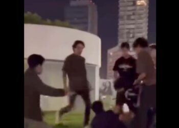 Dos jóvenes implicados en golpiza en zona de antros de Puebla se entregan a las autoridades