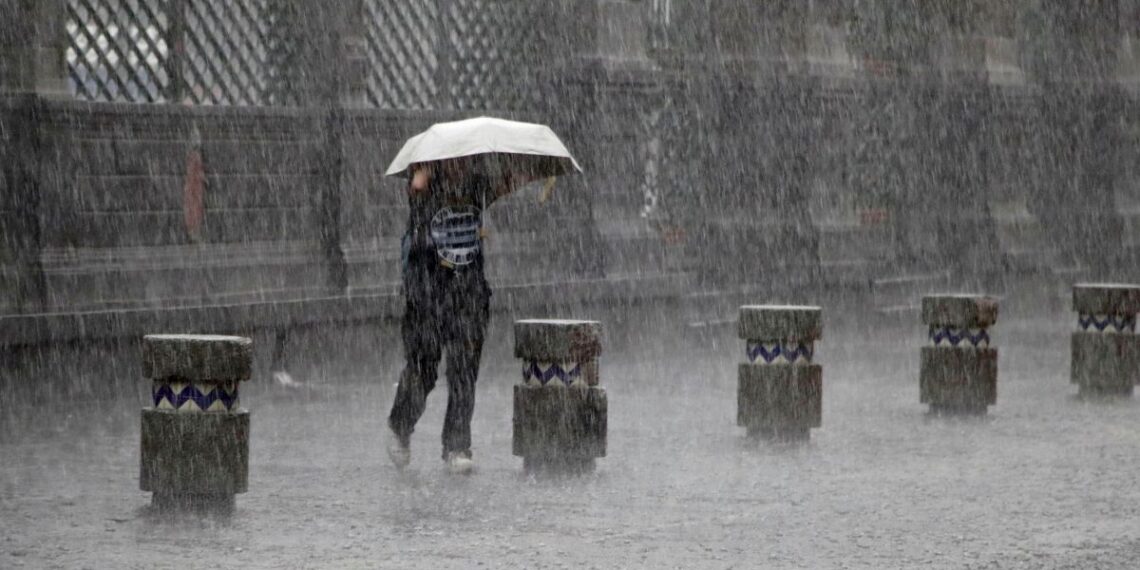 Prevén lluvias fuertes con descargas eléctricas