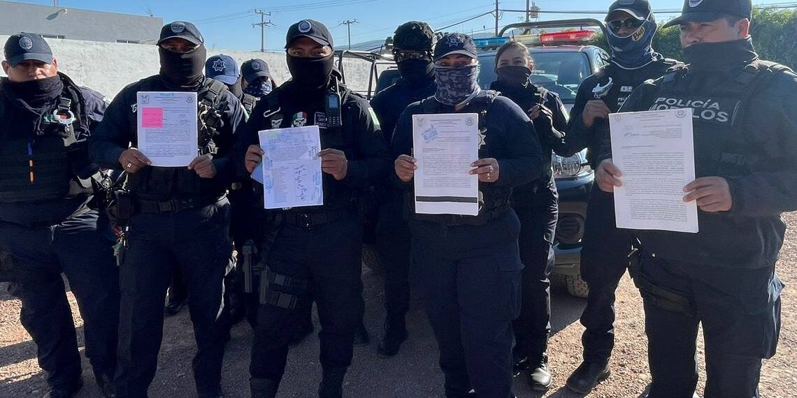 Policías de Tizayuca se van a paro laboral en Edomex