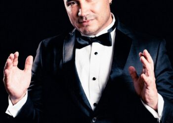 DANNY FRANK encenderá el Teatro Metropólitan con su “esencia” llena de ritmos de salsa y bolero