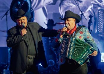 HURACANES DEL NORTE ofrecieron histórico concierto en la ARENA CDMX