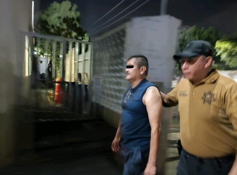 Alcalde de Ecatepec ordena detención de policías que extrajeron objetos de bodega asegurada por la FGJEM