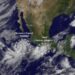 Tormenta ‘Max’ toca tierra en Guerrero; alertan de lluvias en 7 estados