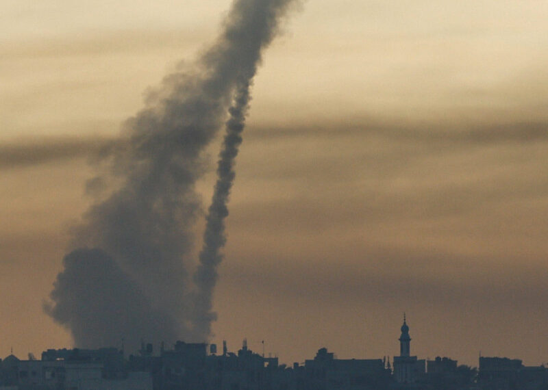 México condena ataque a Israel, pide evitar una escalada