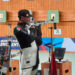 ¡Oro y boleto olímpico para México! Edson Ramírez se corona en Rifle