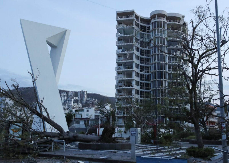 Aeroméxico, Viva Aerobus y Volaris trasladarán a turistas varados en Acapulco