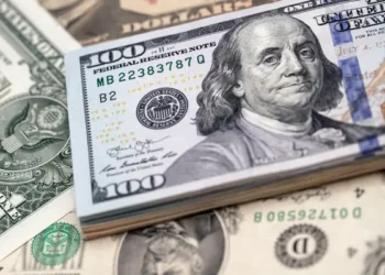 El Dólar se vende en 18.34 pesos
