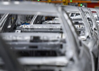 Destaca México como proveedor de autopartes para autos eléctricos en EUA