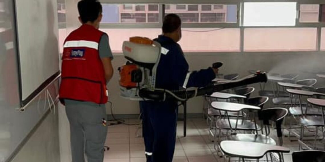 Suspenden clases en la Facultad de Veterinaria por supuesta plaga de chinches