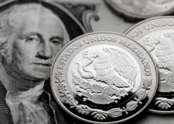 Peso abre semana con apreciación frente al dólar