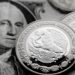 Peso abre semana con apreciación frente al dólar