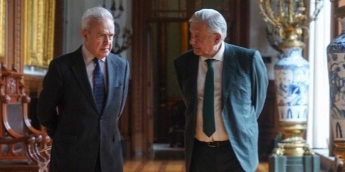 AMLO quiere al senador Héctor Vasconcelos como embajador en la ONU
