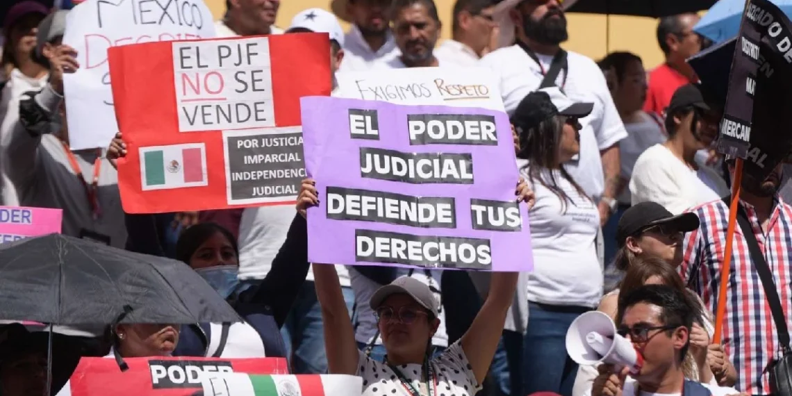 Presentan primer amparo colectivo contra desaparición de fideicomisos del Poder Judicial