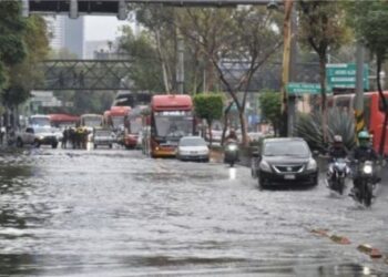 Prevén lluvias, pero ambiente caluroso por la tarde