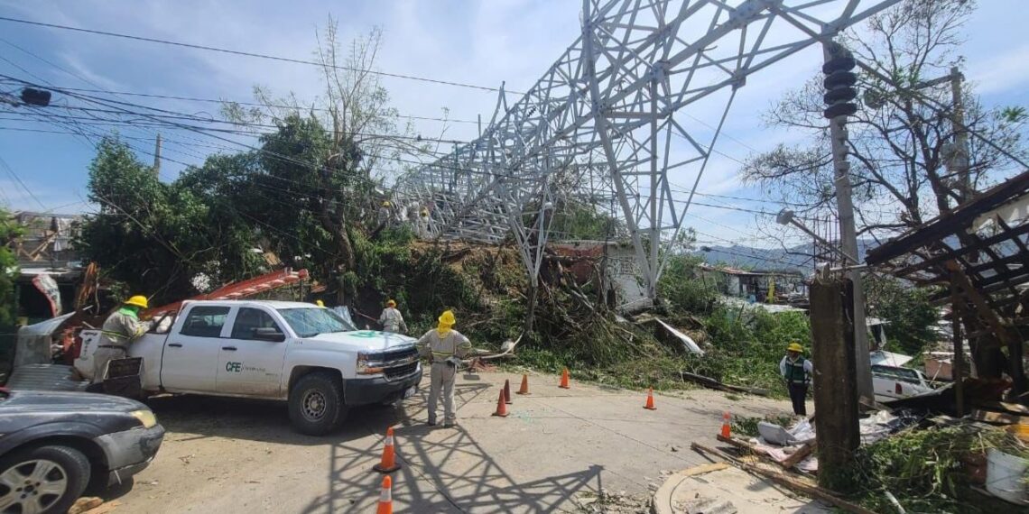 CFE restablece el 50% del suministro eléctrico en Guerrero tras “Otis”