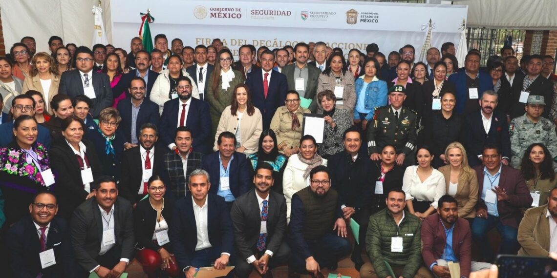 SSPC y Edomex firman acuerdo para combatir el maltrato animal