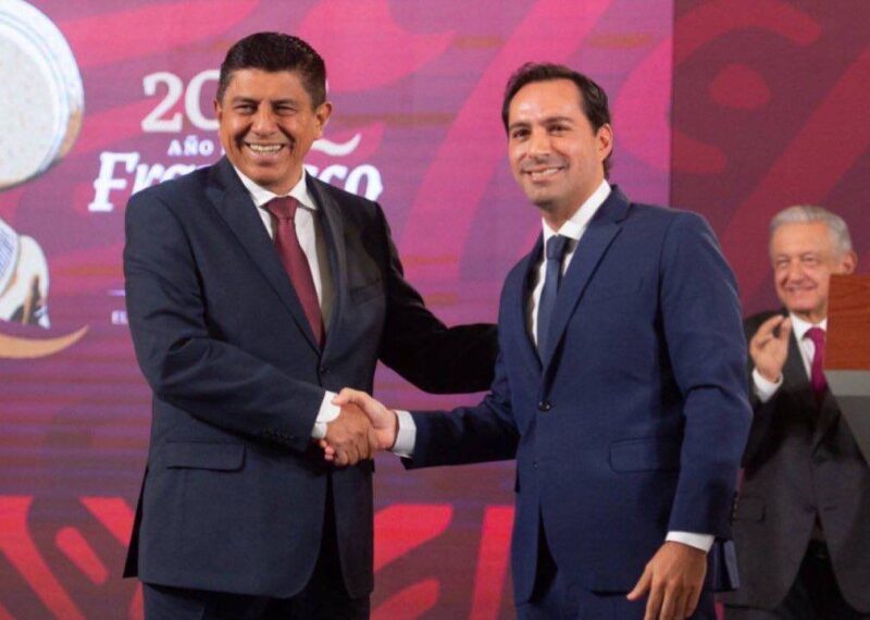 Salomón Jara entrega presidencia de la Conago a Mauricio Vila en Palacio Nacional