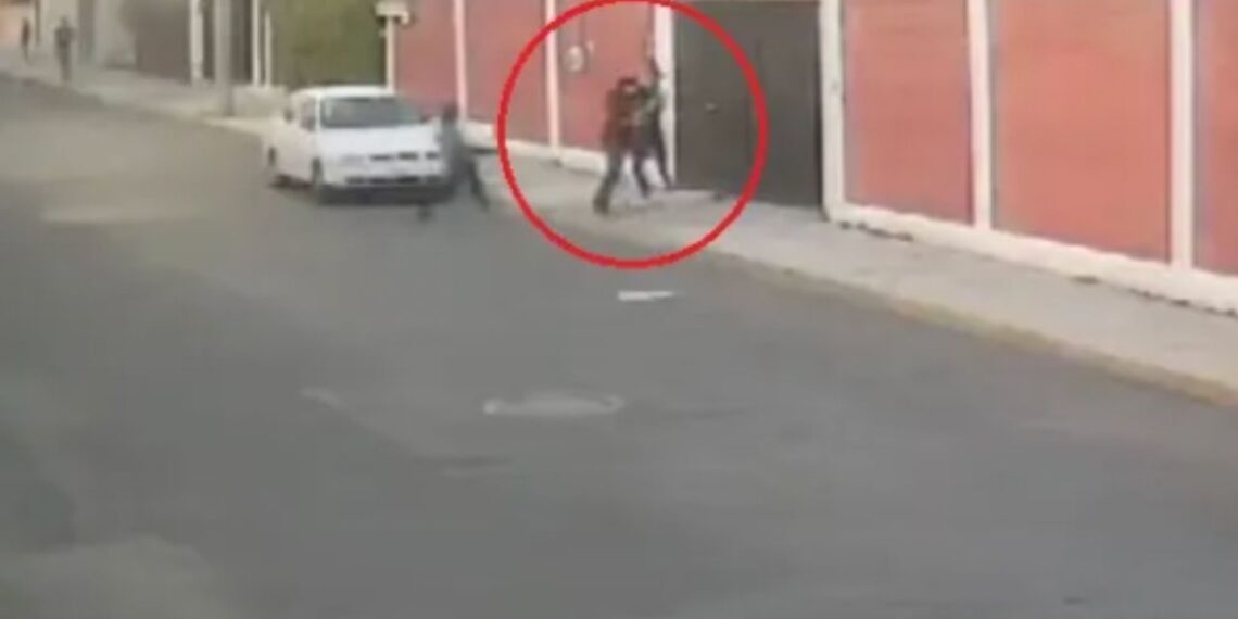 Estudiante de UDAL Puebla acuchilla a compañero; acusan discriminación