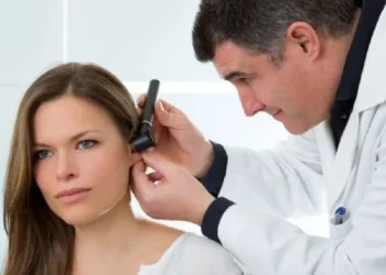 Cómo detectar irregularidades en la salud auditiva desde casa