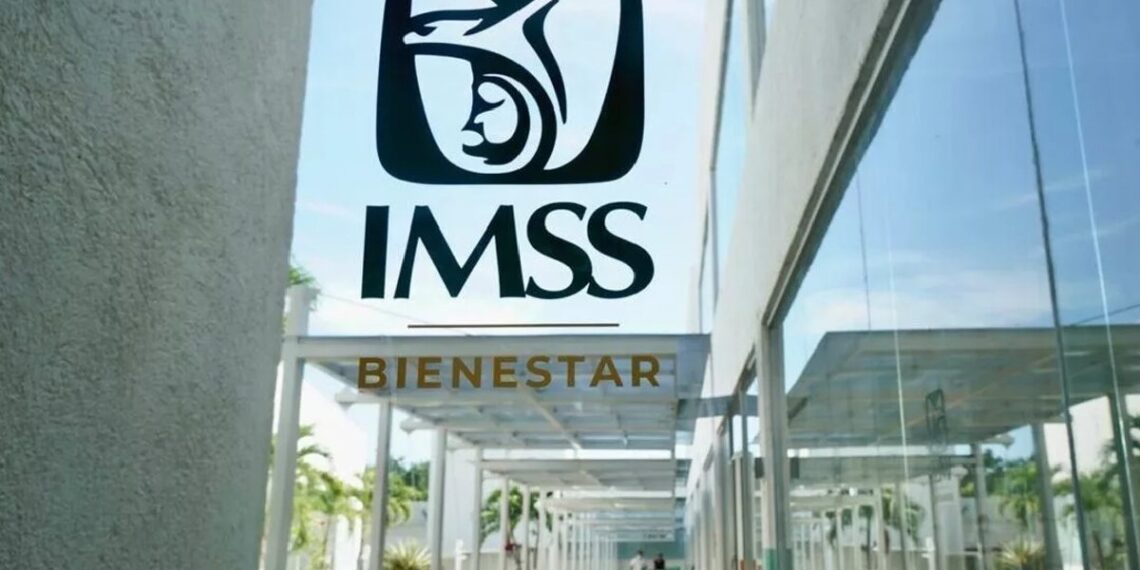 López Obrador anuncia tarjeta para el IMSS-Bienestar; para esto funcionará