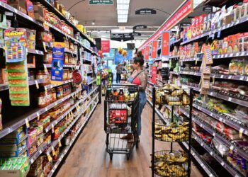 Inflación de Canadá se modera al llegar a 3.8%