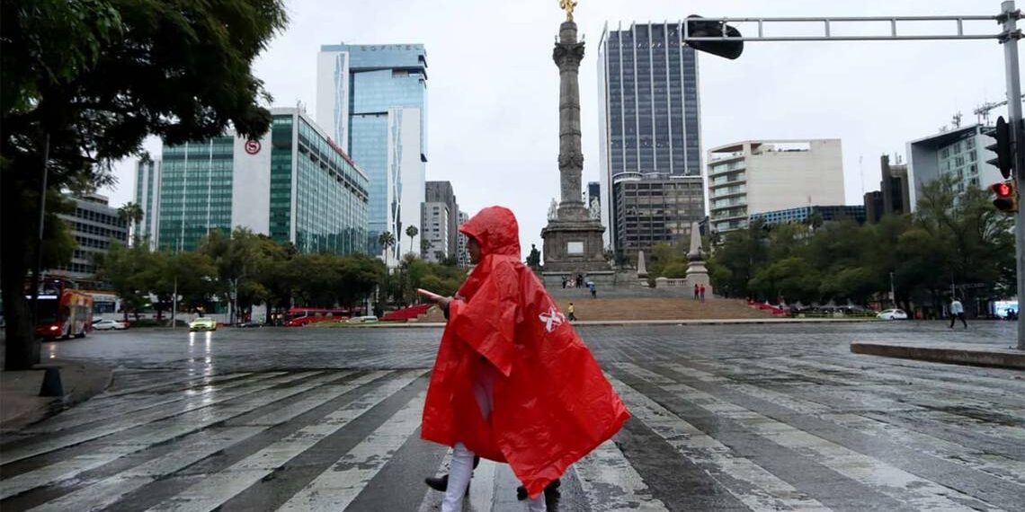 Seguirán lluvias por frente frío y canal de baja presión