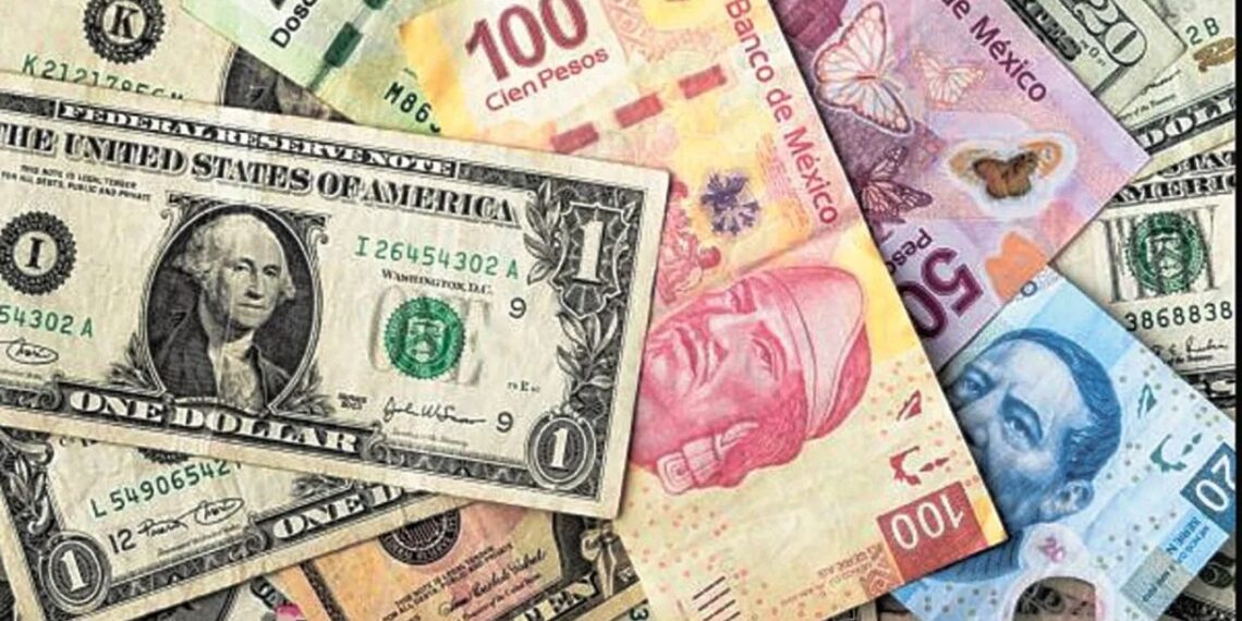 Peso se cotiza en 18.13 unidades frente al dólar