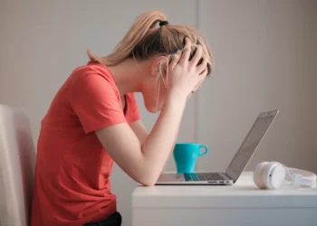 Salud mental en declive: combatiendo una epidemia moderna