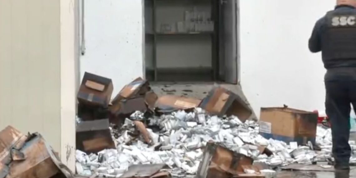 Incendio en IMSS de Iztapalapa consume medicamentos controlados