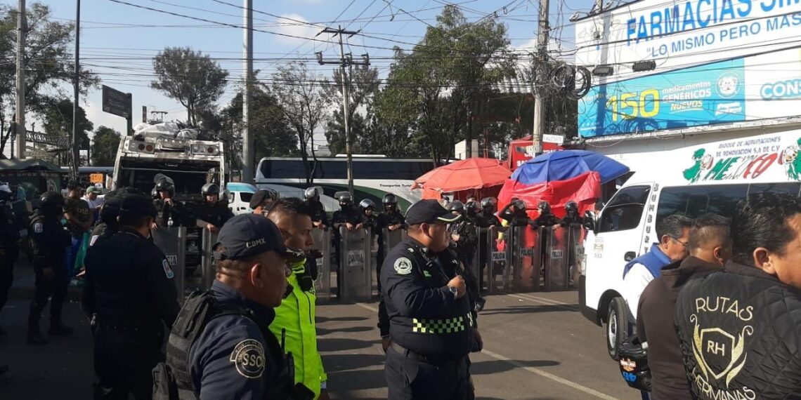 Transportistas provocan caos en CDMX