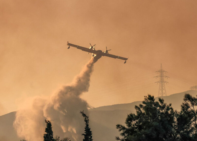 Avioneta que monitoreaba incendios en Australia se accidenta y deja 3 muertos