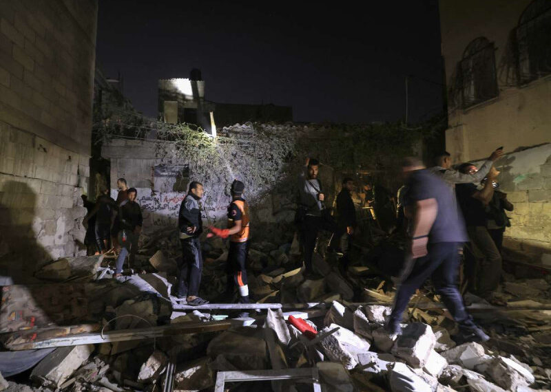 Mujer secuestrada por Hamás dio a luz en Franja de Gaza; soldados israelíes toman terreno