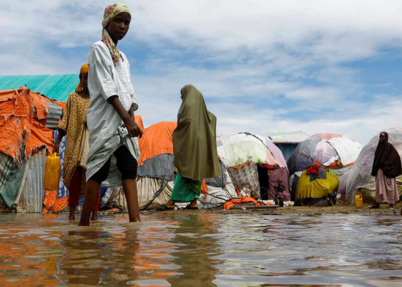 Al menos 50 muertos y 700 mil desplazados por inundaciones en Somalia