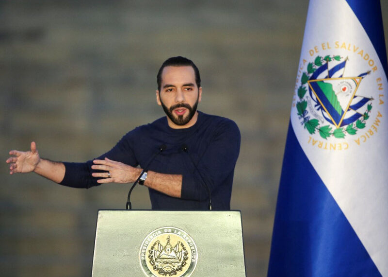 Tribunal Electoral de El Salvador sostiene candidatura a la reelección de Bukele