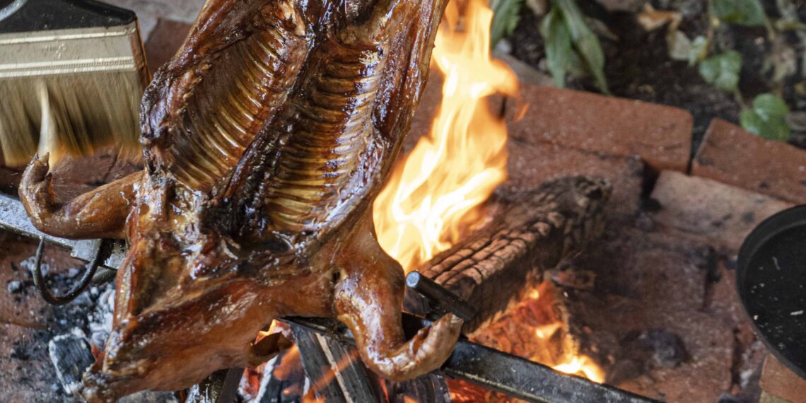Asados especiales para las fiestas en Parrilla Paraíso su 5to. Aniversario